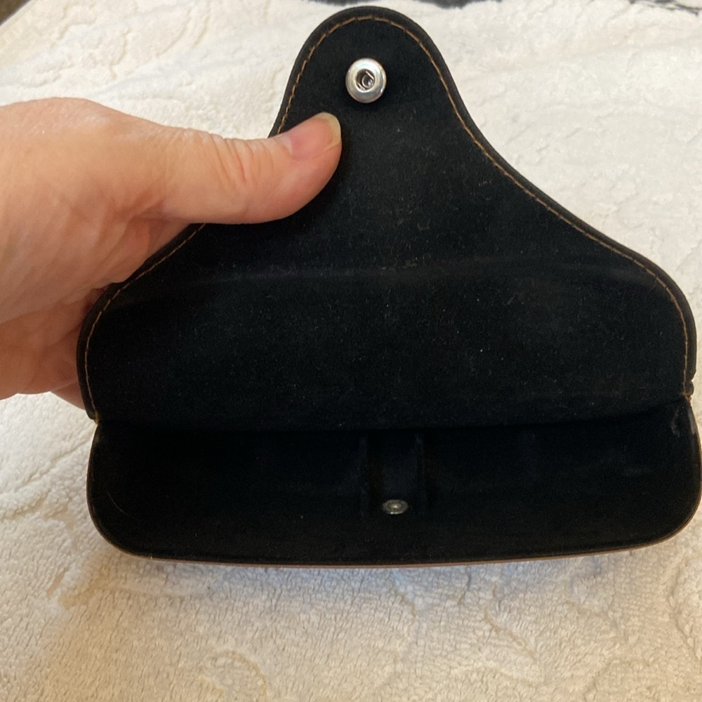 Ray-Ban Tan Leather Eyewear Case​​​​​ - Picture 4 of 4